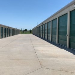 Lockbox Storage Blair has drive up storage units of various sizes and low prices.