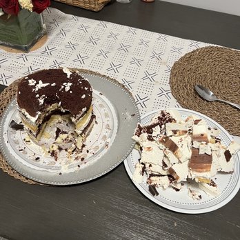 Lido Bakery - Bakeries Near Me - Manhattan Beach, California