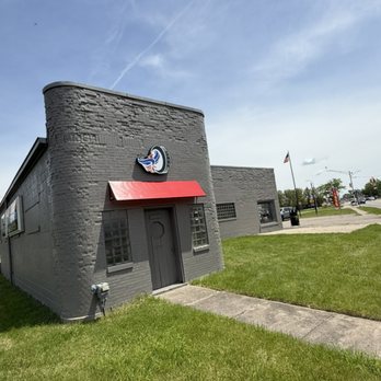 Eagle Tires & Wheels Service - Wheel & Rim Repair Near Me - Fraser, Michigan Eagle Tires & Wheels Service - Wheel & Rim Repair Near Me - Fraser, Michigan