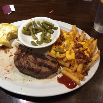 M & R Grill - House sirloin w/green beans and fries - Steakhouses Near Me - Abilene, Kansas