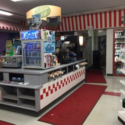 Food Pantry Citgo - Interior.