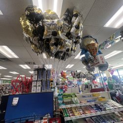 Dollar Tree - More graduation balloons