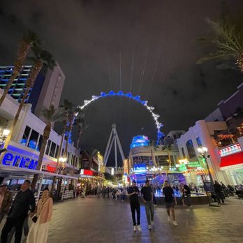 The High Roller - Amusement Parks Near Me - Las Vegas, Nevada