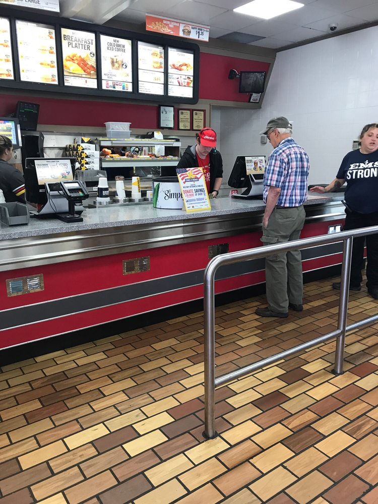 HARDEE’S Updated October 2024 83 Main St, Clintwood, Virginia