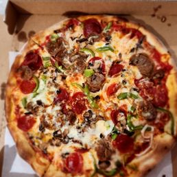 Napolitan Thin crust - every bite is mouth watering... Napolitan Thin crust - every bite is mouth watering...