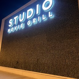 STUDIO MOVIE GRILL - Updated January 2026 - 567 Photos & 910 Reviews