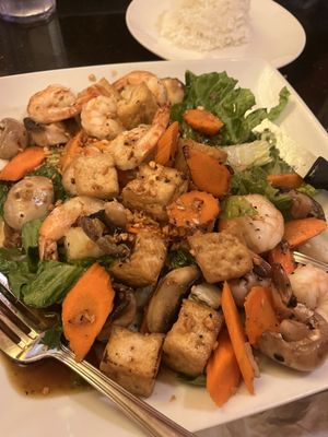 Anong's | Thai Cuisine by null