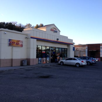 ARCO - Storefront - Gas Stations Near Me - King City, California