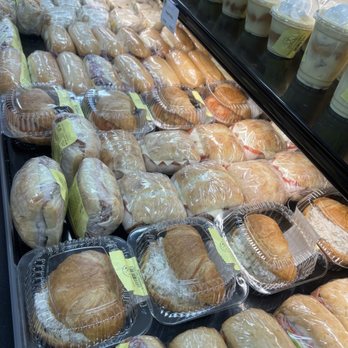 Buc-ee’s - Cold cut sandwiches - Convenience Stores Near Me - Luling, Texas Buc-ee’s - Cold cut sandwiches - Convenience Stores Near Me - Luling, Texas