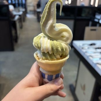 Spring Shabu-Shabu - There famous matcha and vanilla ice cream - Hot Pot Near Me - Boston, Massachusetts Spring Shabu-Shabu - There famous matcha and vanilla ice cream - Hot Pot Near Me - Boston, Massachusetts