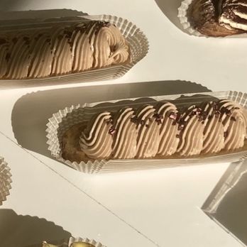 Mont Éclair - Éclairs - Patisserie/Cake Shop Near Me - Montreal, Quebec Mont Éclair - Éclairs - Patisserie/Cake Shop Near Me - Montreal, Quebec