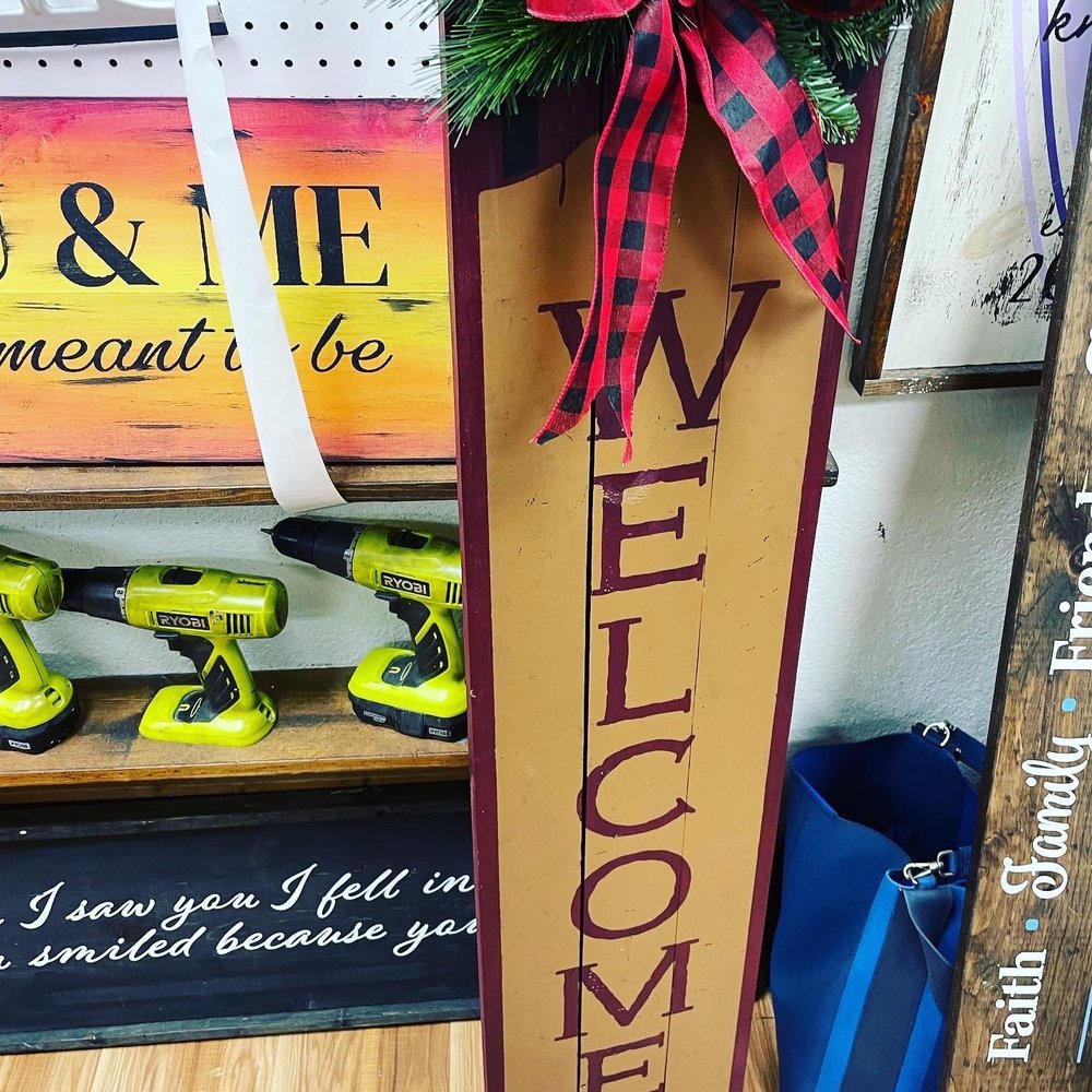 Board & Brush - Paint & Sip Near Me - Belton, Texas
