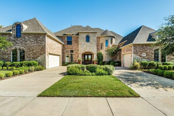 Casablanca Roofing and Design Logo