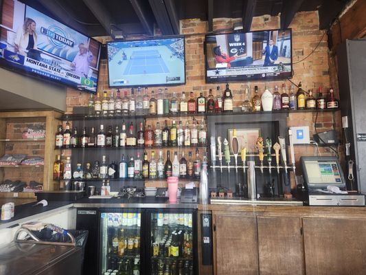 Plank's Bier Garten by null