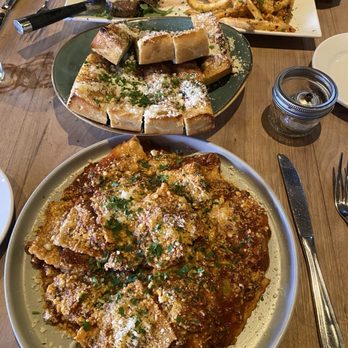 Catelli's - Catelli's Ravioli with Richard's Meat Sauce, Garlic Bread, and Steak (subbed Organic Truffle Fries) - New American Near Me - Geyserville, California Catelli's - Catelli's Ravioli with Richard's Meat Sauce, Garlic Bread, and Steak (subbed Organic Truffle Fries) - New American Near Me - Geyserville, California