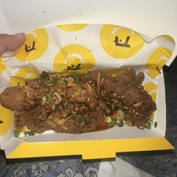This is supposed to be the Thai option. With "crispy" scallions. I'd take a pic of the truffle fries but we never got them. This is supposed to be the Thai option. With "crispy" scallions. I'd take a pic of the truffle fries but we never got them.