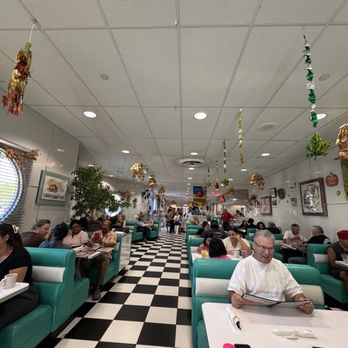 Richie's Real American Diner - interior - American Near Me - Murrieta, California