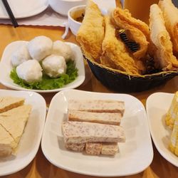 Koi Sushi Hot Pot