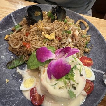 Picca Pollo A La Brasa - Chaufa De Mariscos/Causa de Atún - Peruvian Near Me - Germantown, Maryland Picca Pollo A La Brasa - Chaufa De Mariscos/Causa de Atún - Peruvian Near Me - Germantown, Maryland