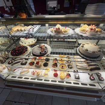 Cafe de Paris Bakery - Sweets - Bakeries Near Me - Indian Rocks Beach, Florida