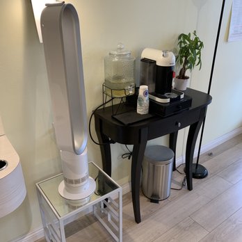 Be Salon - flavored water and a fancy dyson fan that I wish I had :D - Hair Salons Near Me - San Francisco, California