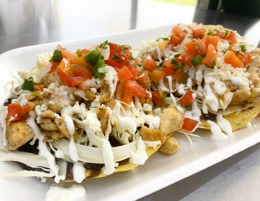 El Alebrije (Food Truck) by null