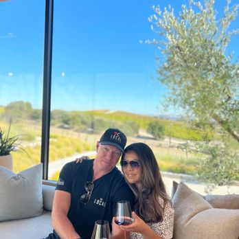 Booker Vineyard - Wife and I - Wineries Near Me - Paso Robles, California Booker Vineyard - Wife and I - Wineries Near Me - Paso Robles, California