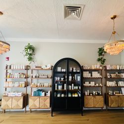 Pure Bliss Day Spa - Spa front desk area