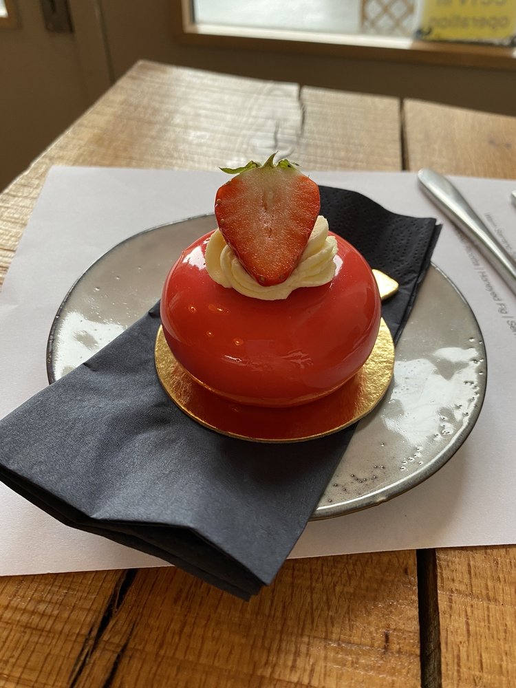 DREAMWORLD CAKES PATISSERIE Updated May 2024 16 Photos Arch 3 Stepney Bank, Newcastle upon