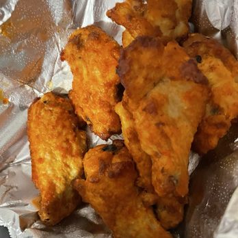 Mountain Mike's Pizza - Dry Buffalo wings - Pizza Near Me - Sacramento, California