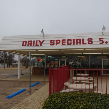 Cardi's cafe - the front of the restaurant - Cafes Near Me - Tahoka, Texas Cardi's cafe - the front of the restaurant - Cafes Near Me - Tahoka, Texas