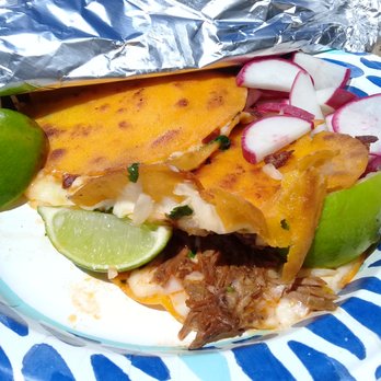 Monchie’s Red Tacos - Pair mulitas de chivo - Tacos Near Me - San Mateo, California