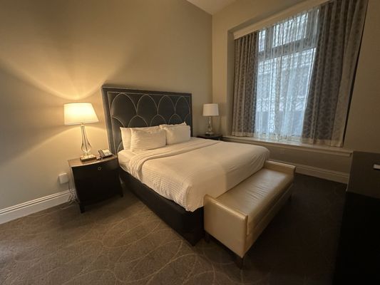 Hotel Saint Louis, Autograph Collection by null