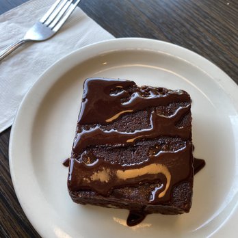 Vertical Diner - Brownie Sundae - Vegan Near Me - Portland, Oregon Vertical Diner - Brownie Sundae - Vegan Near Me - Portland, Oregon