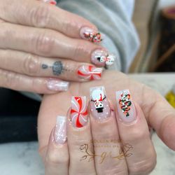 Golden Rose Nails And Spa - Christmas nails 2023