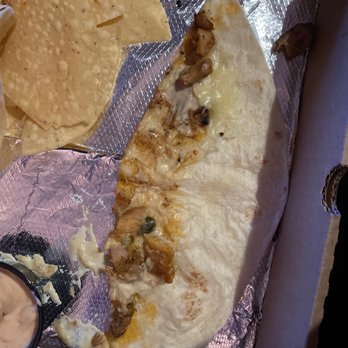El Queso-Fresh Mexican Grill - Chicken quesadilla - Tex-Mex Near Me - Plano, Texas El Queso-Fresh Mexican Grill - Chicken quesadilla - Tex-Mex Near Me - Plano, Texas