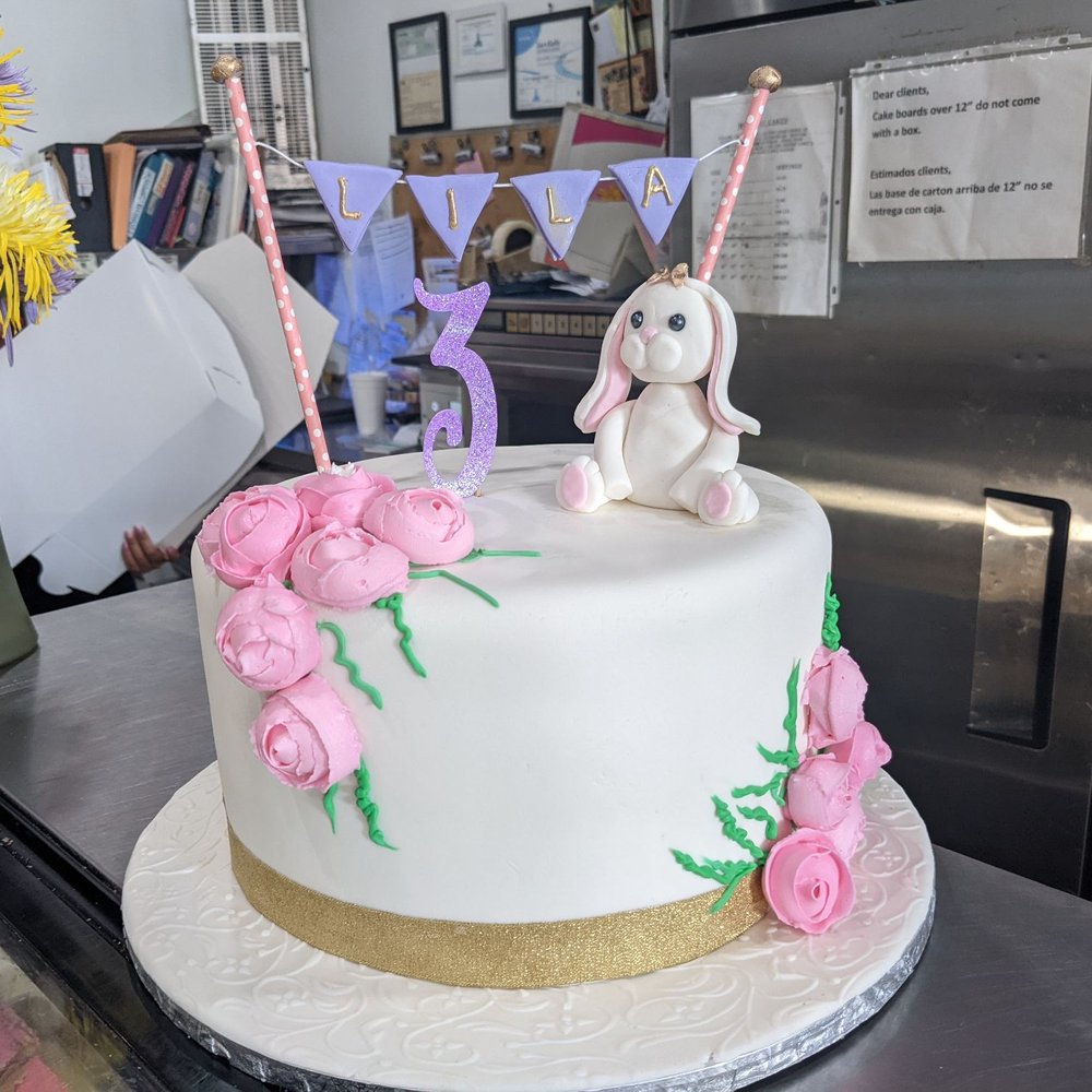 La Paz Bakery - Bunny birthday cake! - Bakeries Near Me - Canoga Park, California La Paz Bakery - Bunny birthday cake! - Bakeries Near Me - Canoga Park, California