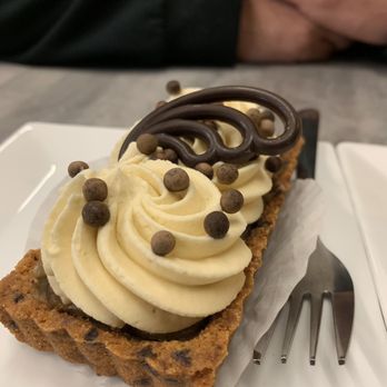 Greige Patisserie - Wine Bars Near Me - Milwaukee, Wisconsin