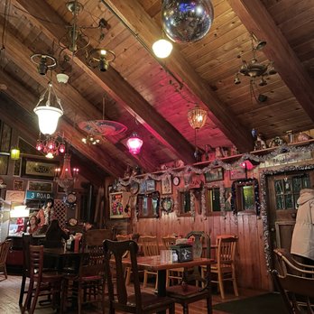 Skyway Bar & Grill - Barbeque Near Me - Zigzag, Oregon