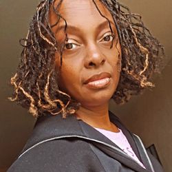 Braids That Speak - Marenda rockin' BRAIDS THAT SPEAK