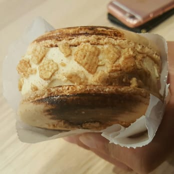 Guiltea Cravings - Cinnamon toast crunch ice cream macaroon - Coffee & Tea Near Me - San Diego, California