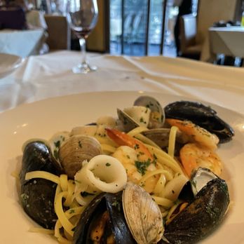 Casa Calabria - Linguine ai Frutti di Mare - Calabrian Near Me - Fort Lauderdale, Florida