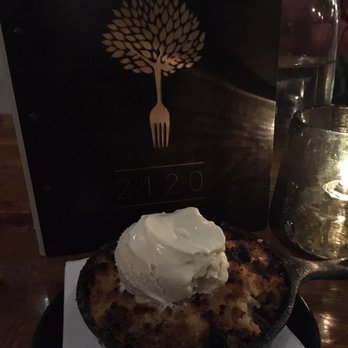 2120 - Apple cobbler with burbon ice cream - New American Near Me - Seattle, Washington 2120 - Apple cobbler with burbon ice cream - New American Near Me - Seattle, Washington