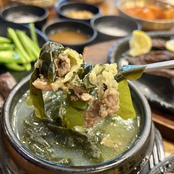 Haejang - Kijang Seaweed Oyster Soup (w Beef) - Korean Near Me - Palisades Park, New Jersey