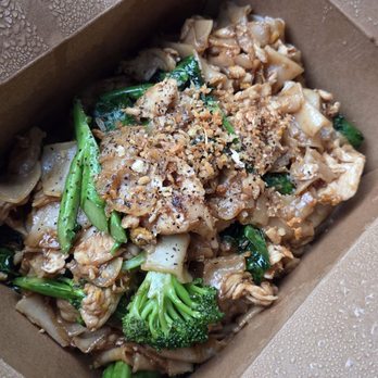 Thai Thantawan - Pad see ewe - Thai Near Me - Portland, Oregon