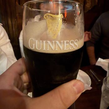 McGurk's - 20 oz Guinness - Pubs Near Me - Saint Louis, Missouri