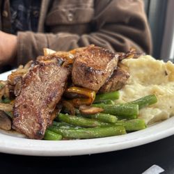 Beach Vibes Bistro - Steak tips with sides of the day