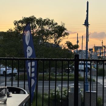 Rock'n Chair Restaurant - View from the side patio at sunset - American Near Me - Avalon, New Jersey
