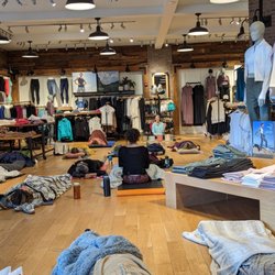Athleta - Everyone was getting relaxed and settled in for our sound bath.