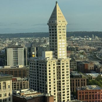 Charlotte Restaurant & Lounge - View from table - New American Near Me - Seattle, Washington